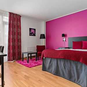 Standard Room with 1 Single Bed